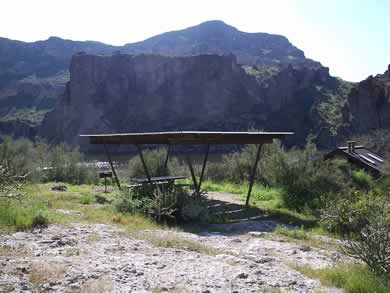 A campsite at The Point Campground on Saguaro Lake